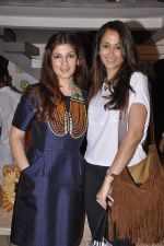 Gayatri Joshi, Twinkle Khanna at Laila Singh showcases her new collection at Twinkle Khanna